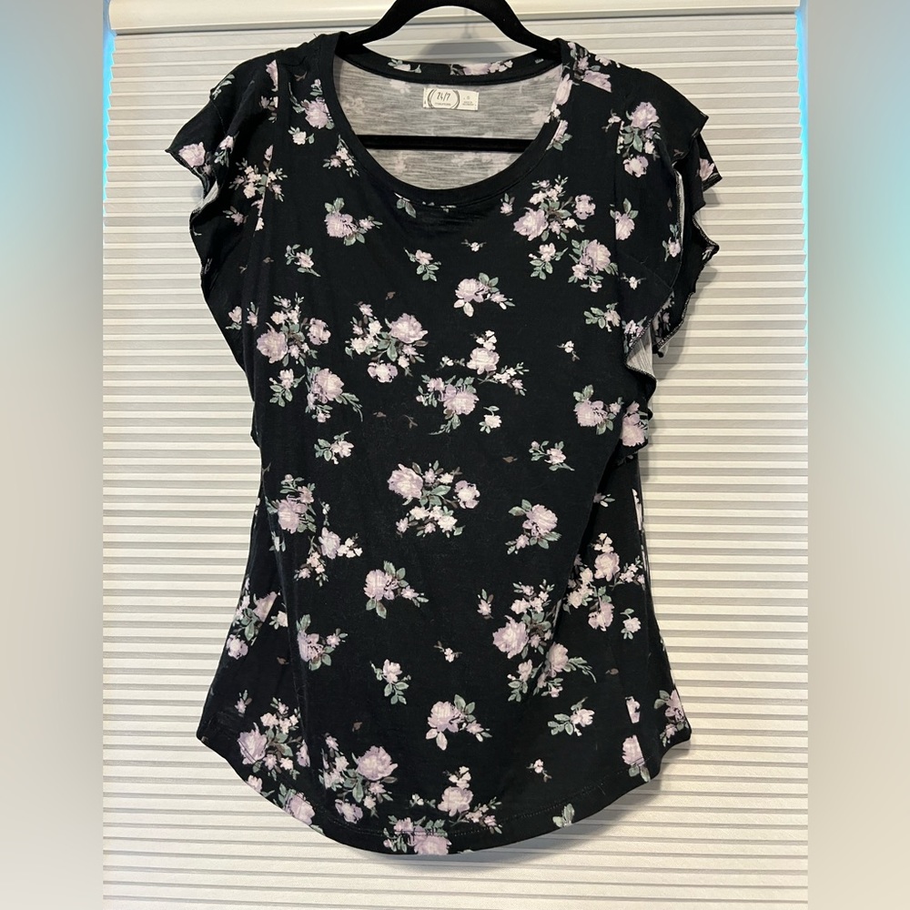 Maurices Size Small Floral Top
